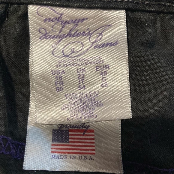 NYDJ Sz 18 High Rise Straight Leg With Blingy Studs On Back Pockets Jeans - Picture 6 of 9